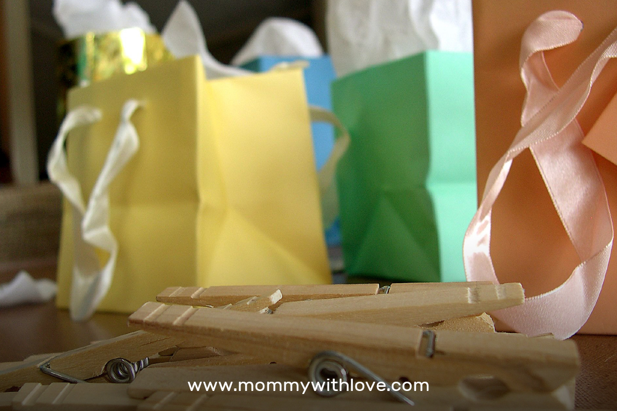 Best Prize Ideas for Your Baby Shower Games - Mommy With Love